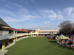 完成した園庭全景